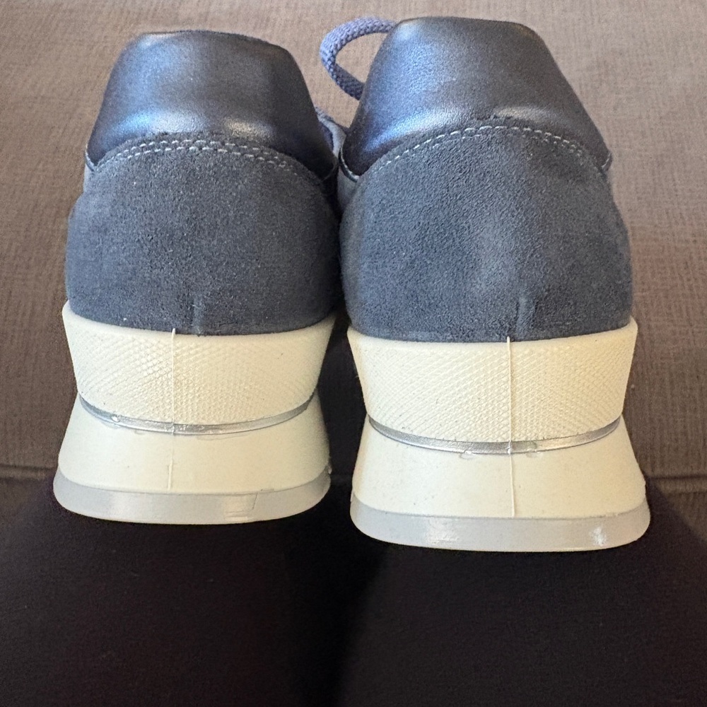 igi & Co blue women’s  sneaker NWTs- 8 - Picture 6 of 7
